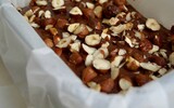 Roher Haselnusskuchen