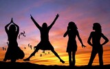 girls 407685_1280